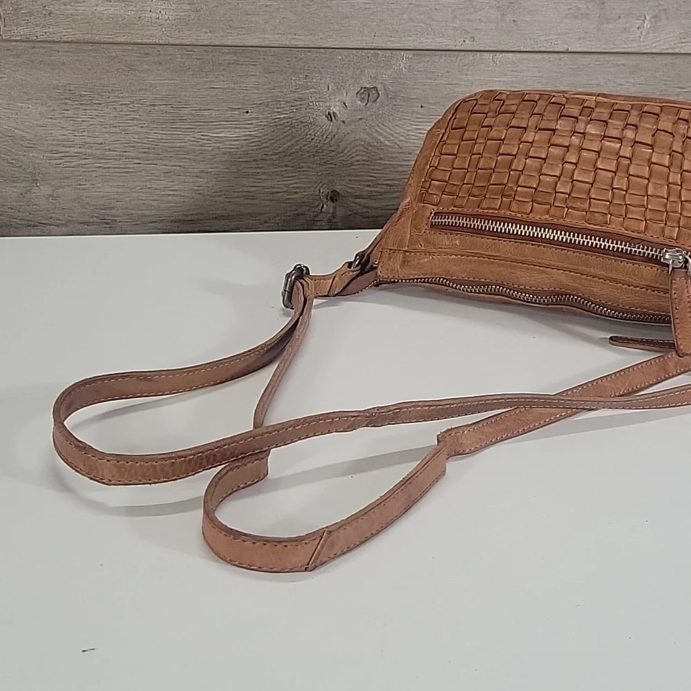 Vilenca Holland for Anthropologie Woven Leather Crossbody Bag in Tan